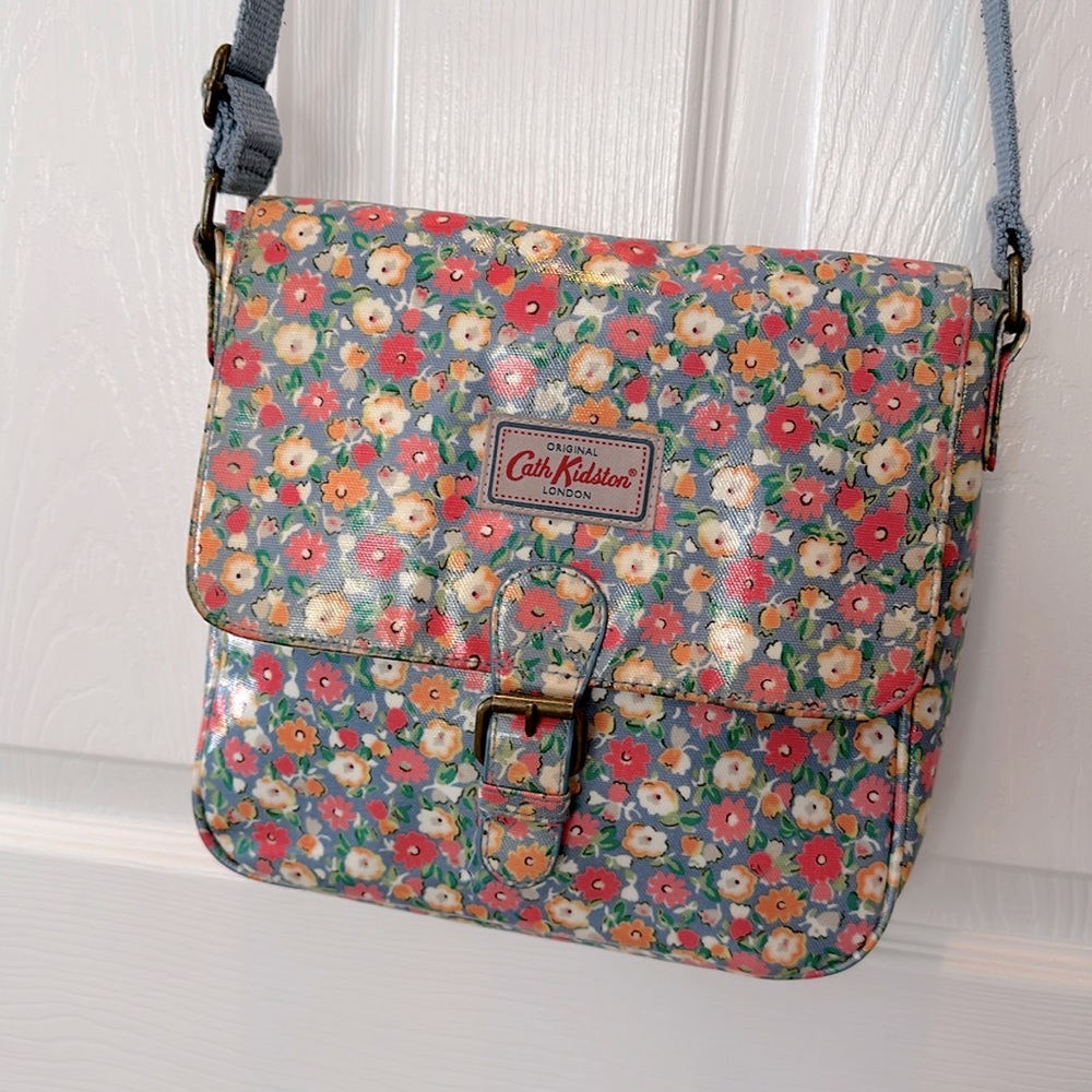 Cath Kidston Ditsy Floral crossbody purse